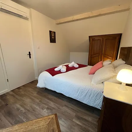 Апартаменты La Cour De Mamama 5 *